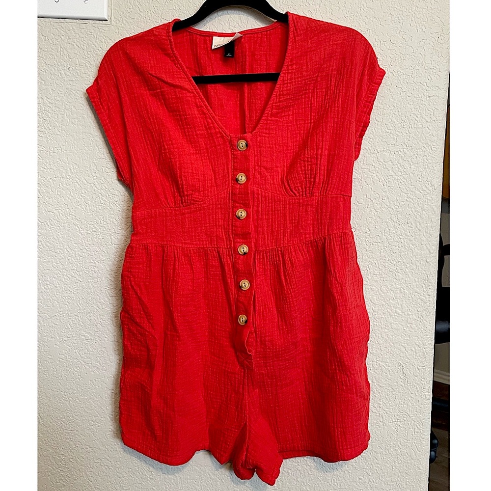 Universal Threads Romper XS